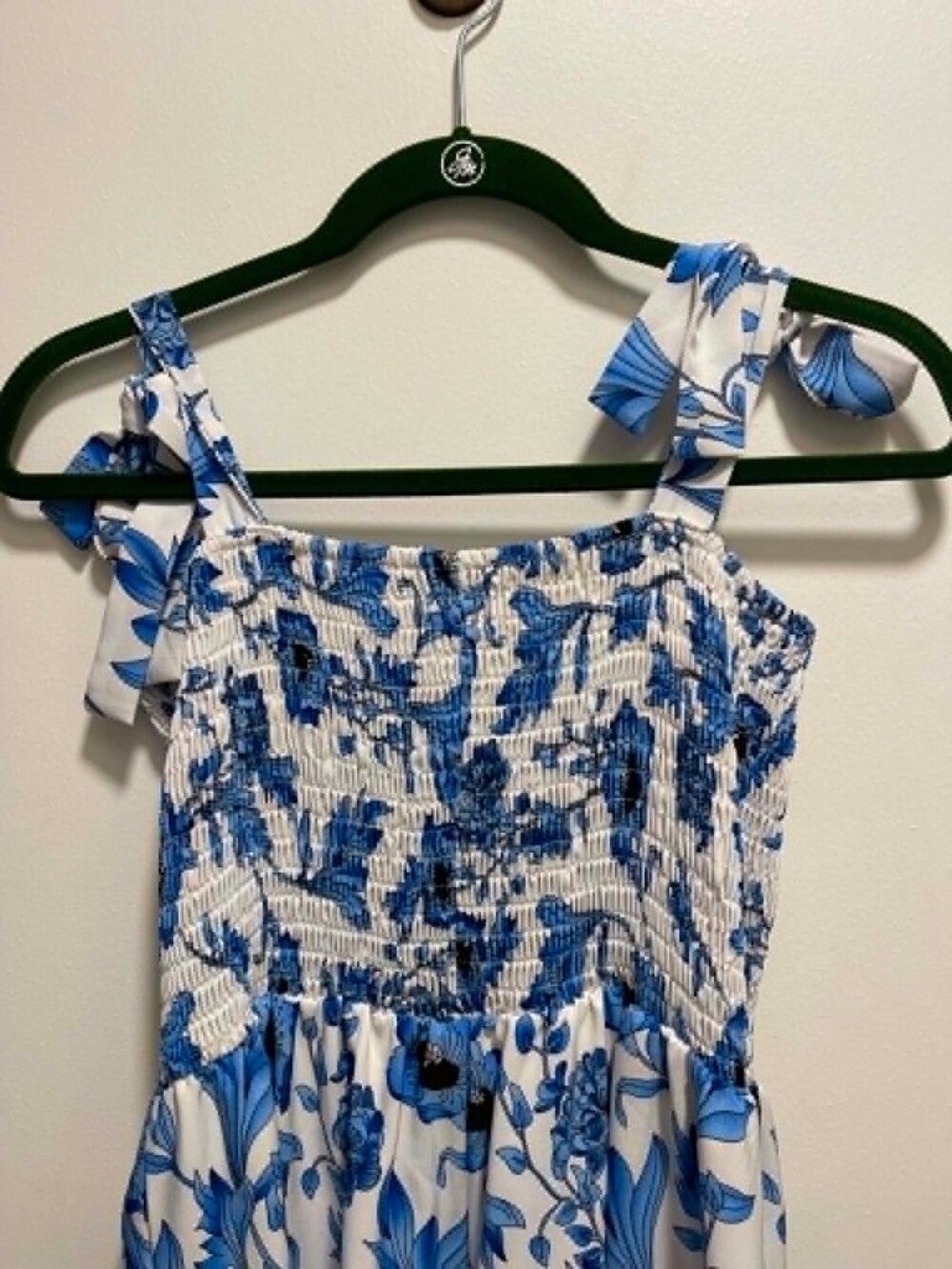 NWOT Sz L Blue and White Floral Smocked Maxi Dress - Picture 4 of 7